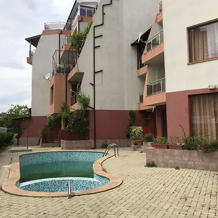 Luxury With Sea View Apartment *